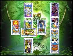 Read more about the article 18 Misguided Myths About Tarot Cards and Tarot Readings