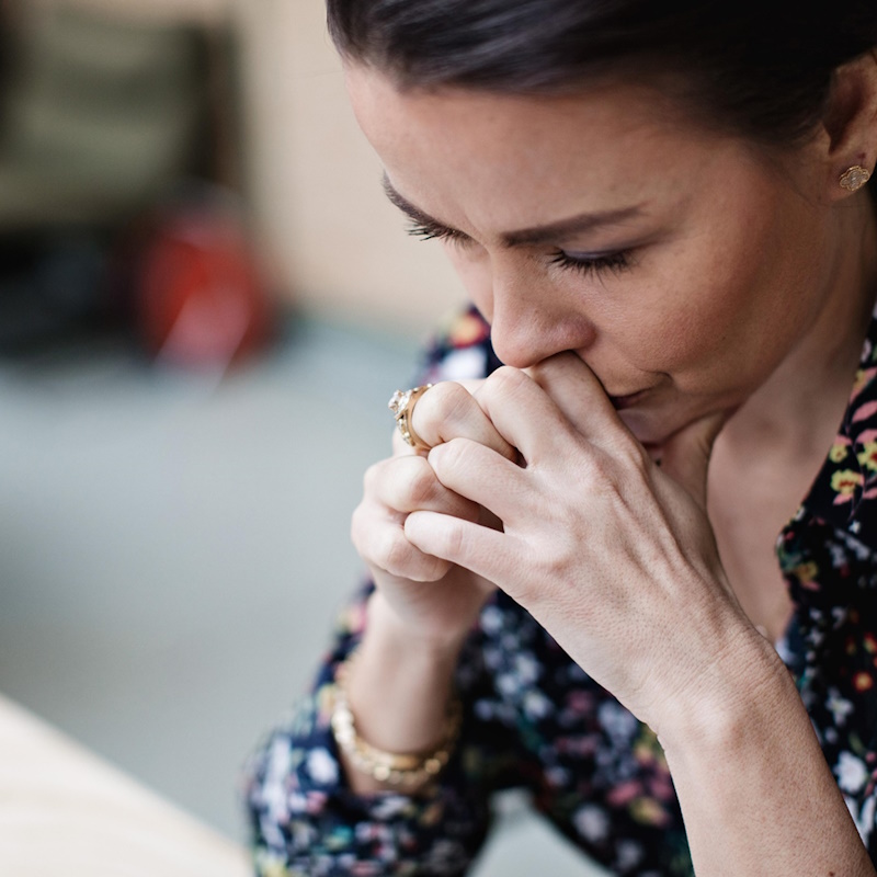 Read more about the article Instead of wrestling with self-defeating thoughts, try this